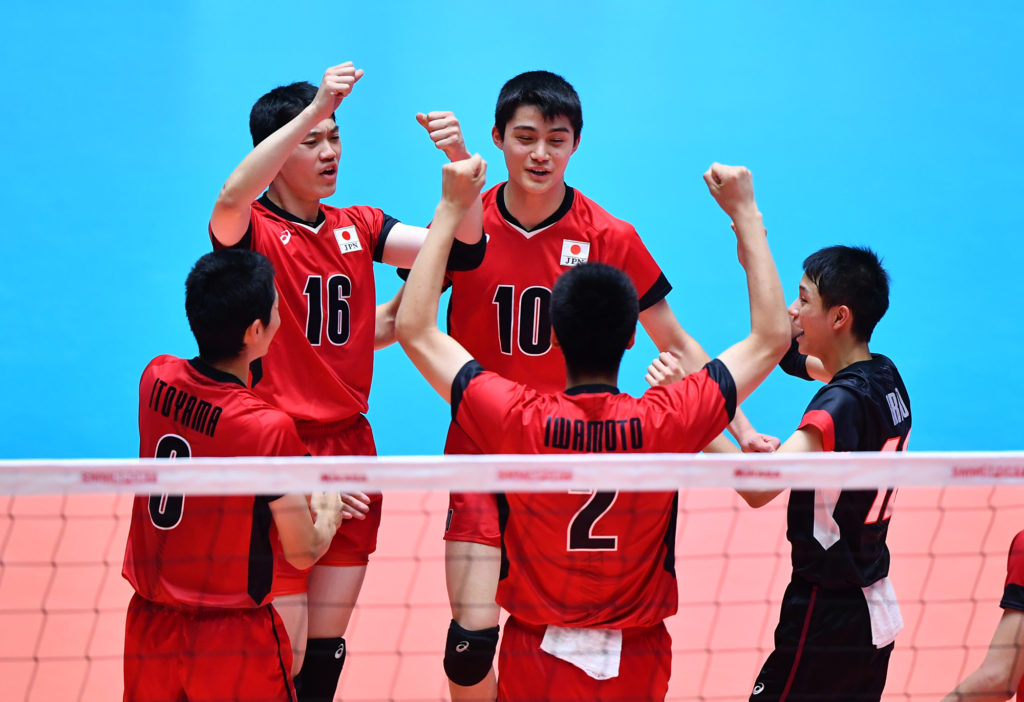 U-18男子、水町主将、オポジット・松本らの活躍で高さのある中国に