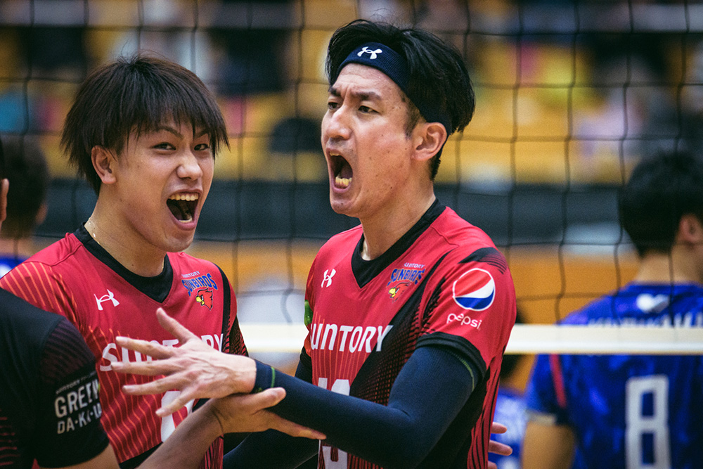 サントリーサンバーズ／大宅真樹 選手＆栗山雅史 選手 | バレーボール