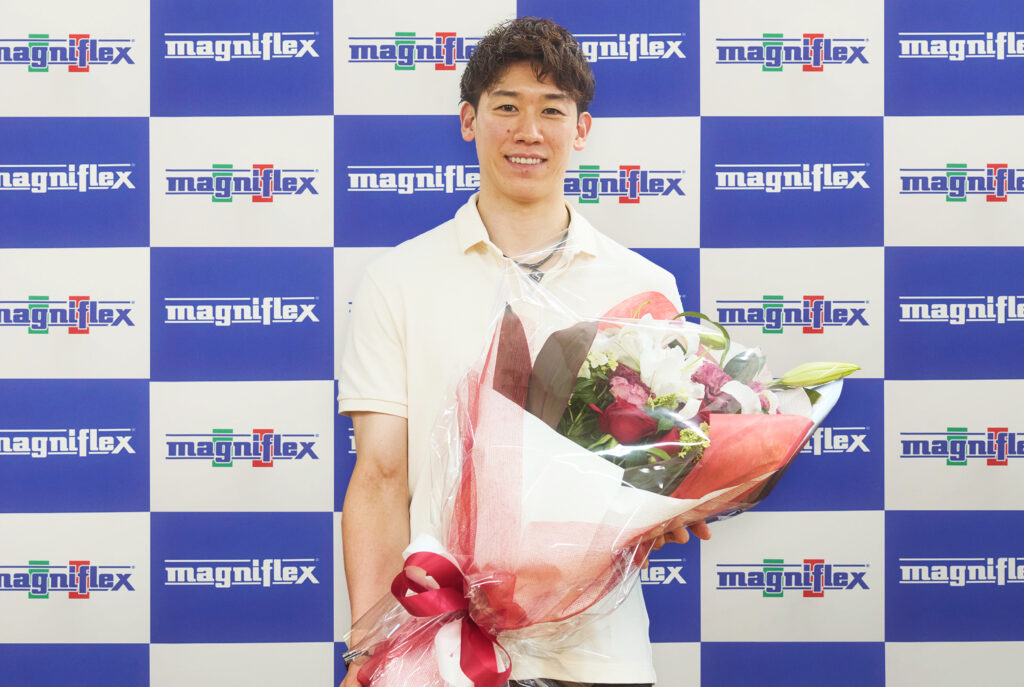 男子バレー代表の石川祐希選手がイタリアの総合寝具ブランド